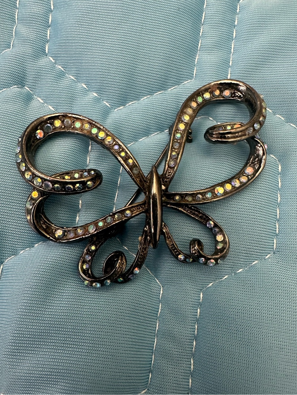 🦋 Gunmetal Aurora Borealis Rhinestone Butterfly Brooch Vintage Pin